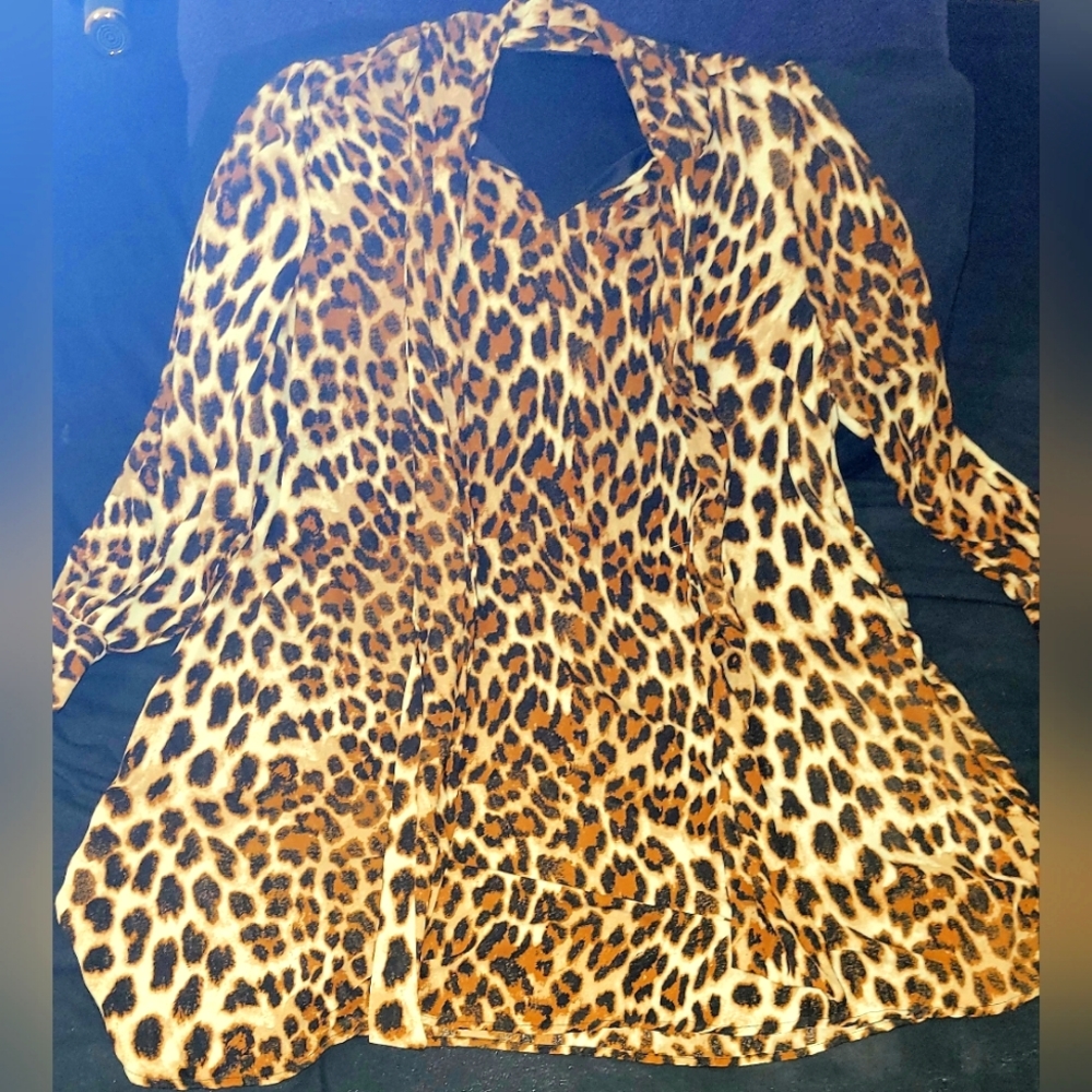 Tiger 🐯 print "shorty" dress